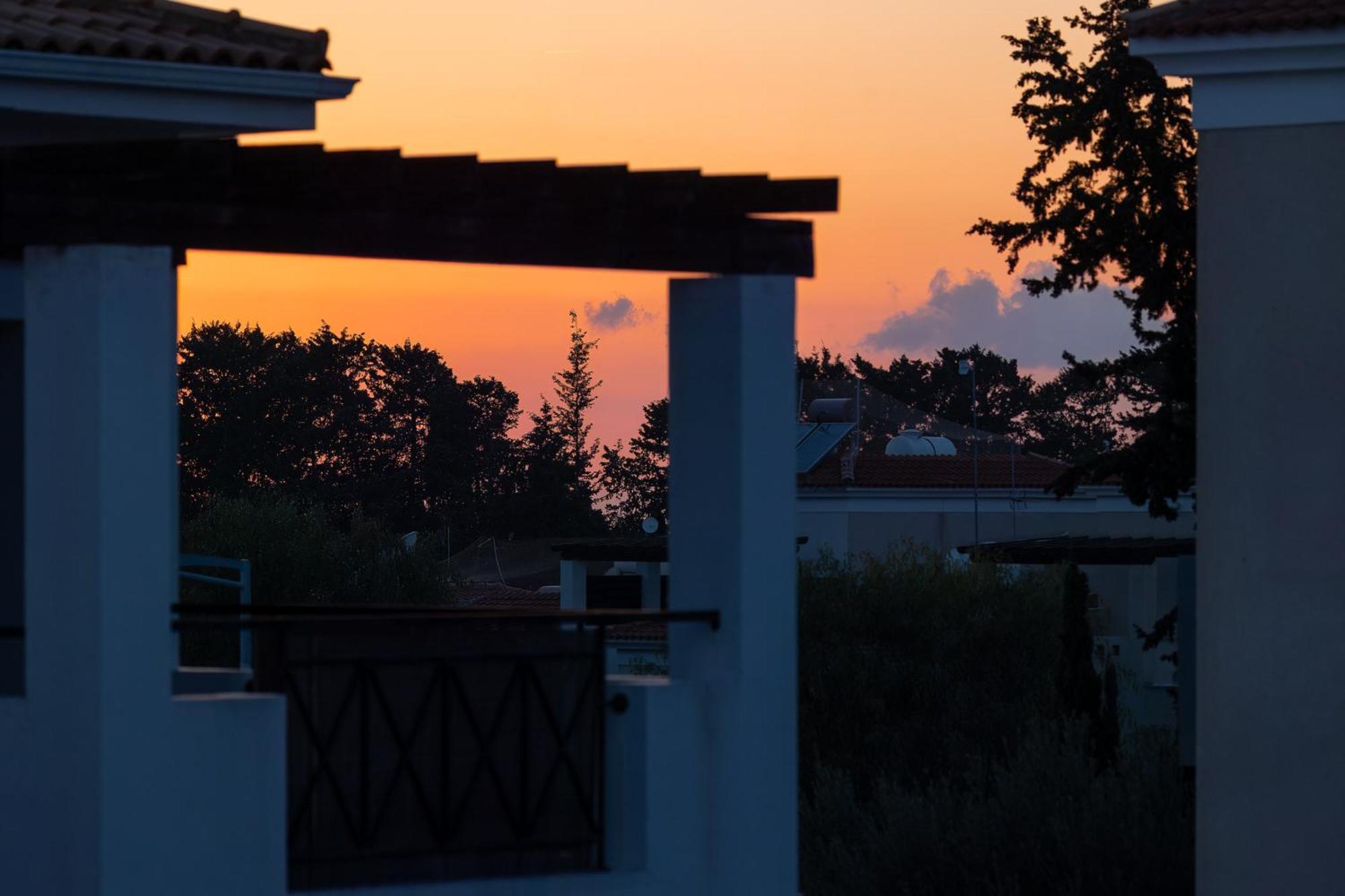 Nefeli Blue-Horizon 2B, Pool, Suites, Big Balconies Paphos Luaran gambar