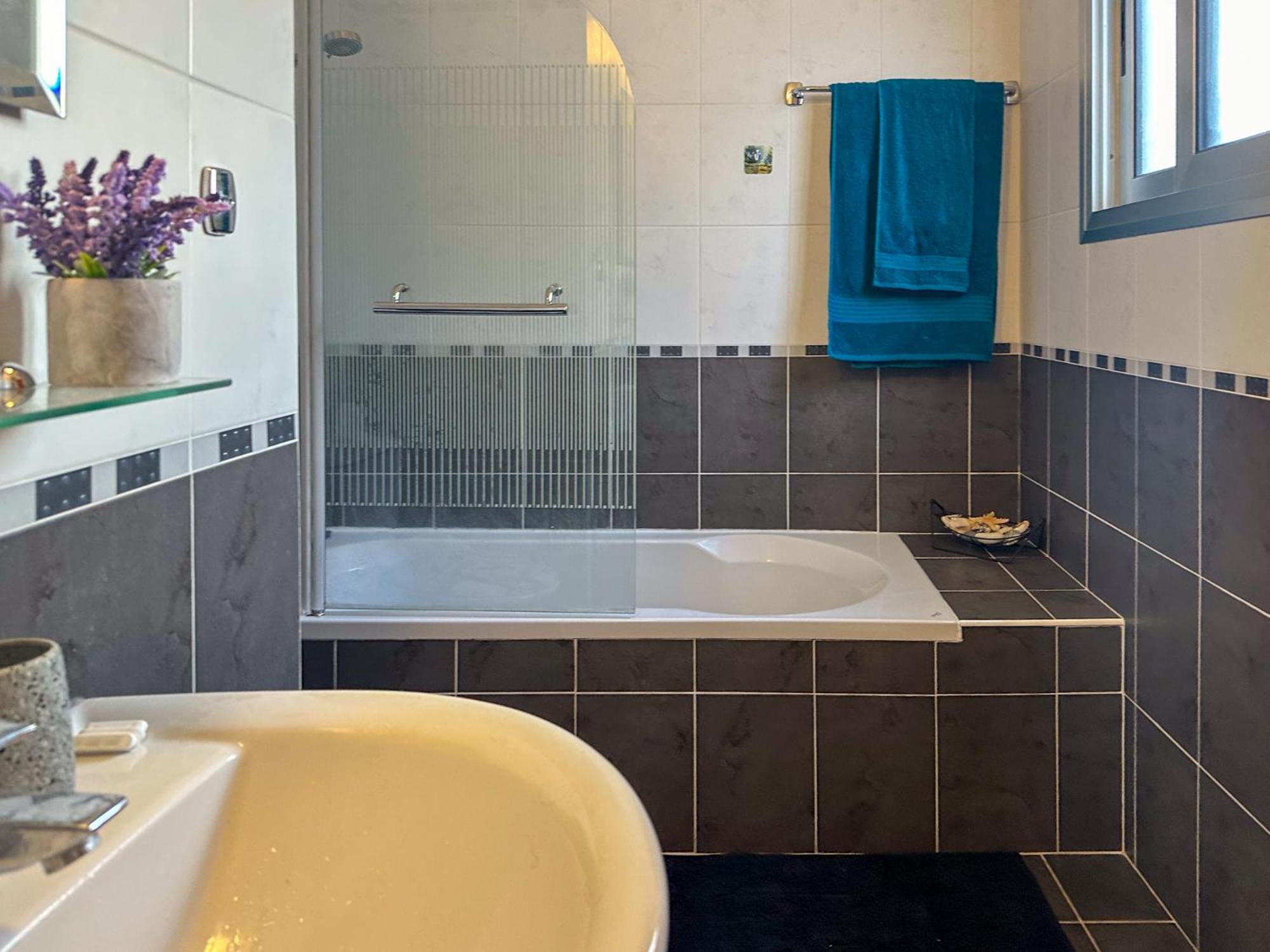 Nefeli Blue-Horizon 2B, Pool, Suites, Big Balconies Paphos Luaran gambar